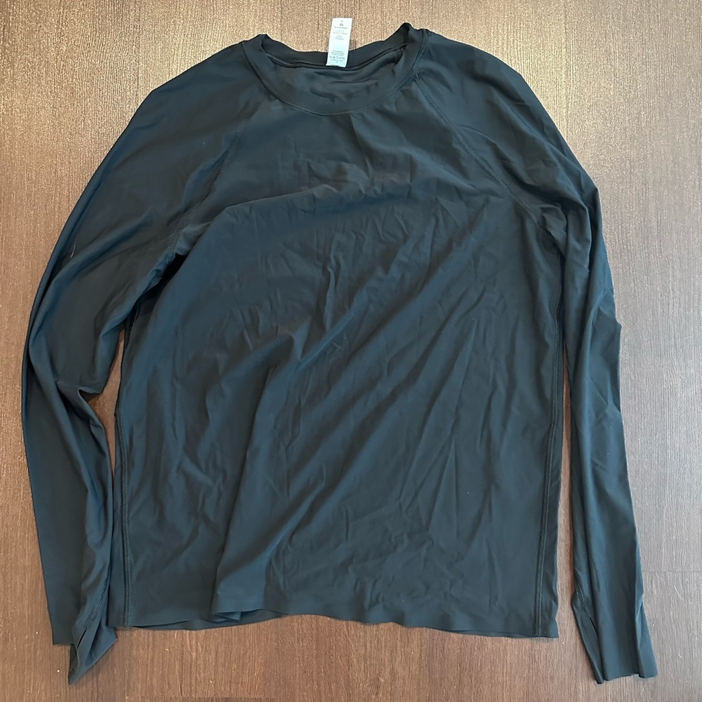 Lululemon sun shirt